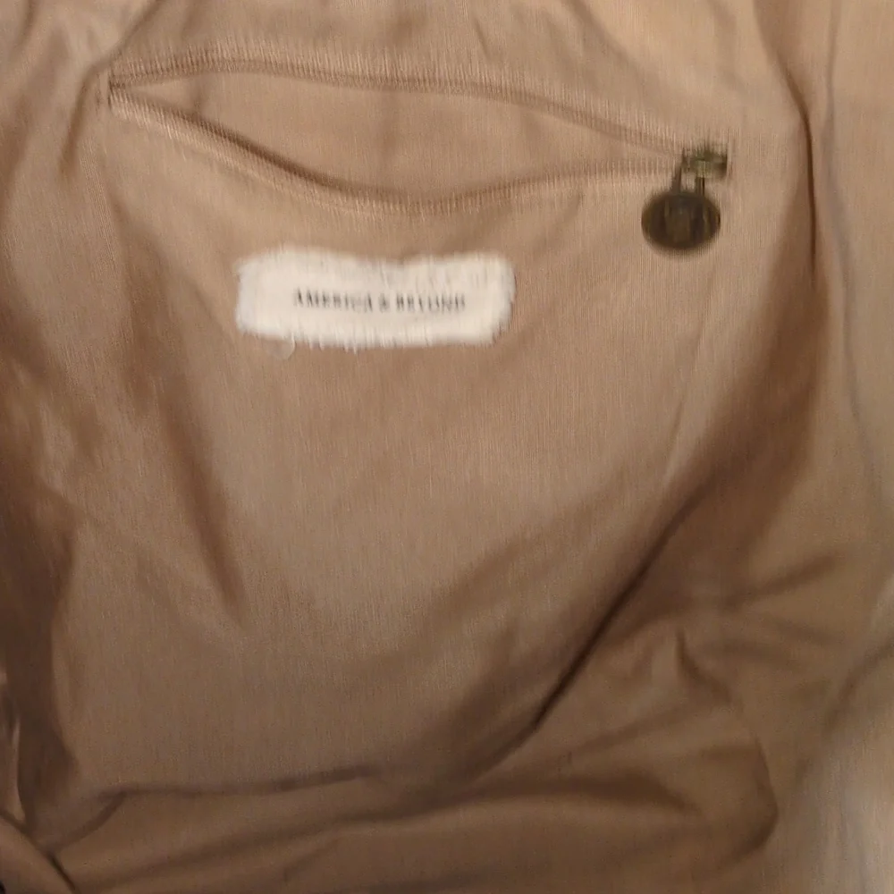 Elegant Cream and Tan Women's Tote Bag - Picture 5 of 7